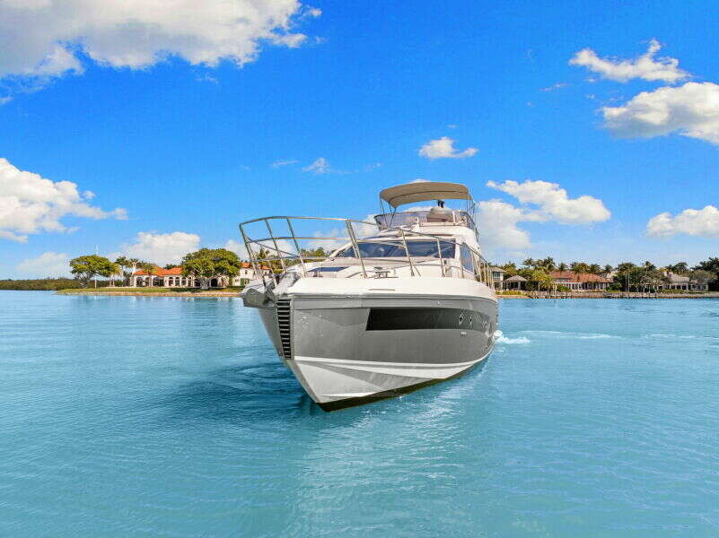 59ft Azimut Yacht For Sale