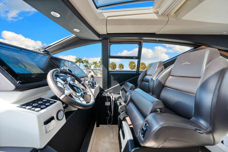 59ft Azimut Yacht For Sale