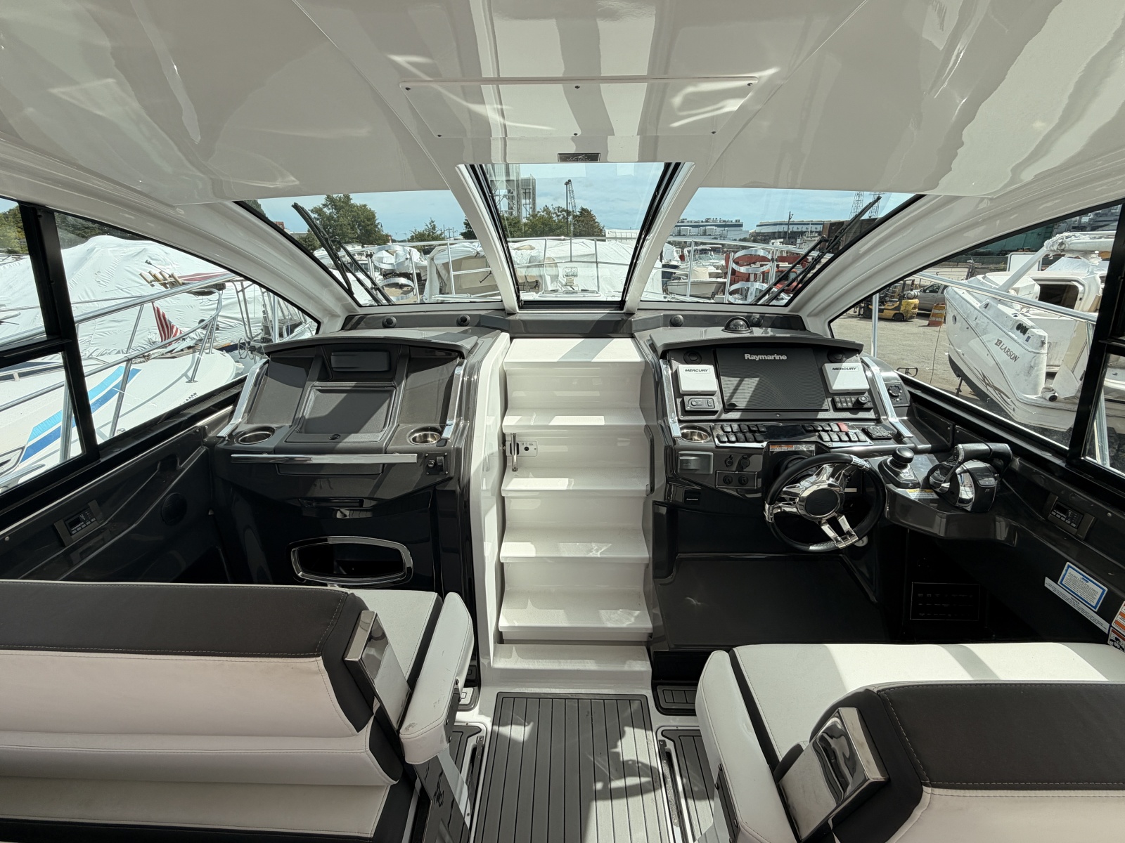 2018 Monterey 36 Sport Coupe