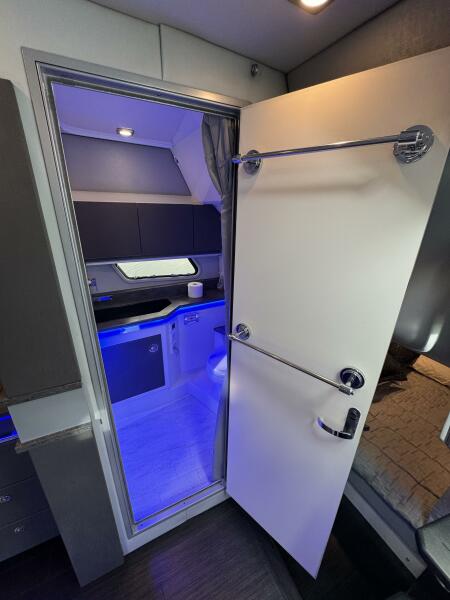 43' 2018 Formula 430 Super Sport Crossover