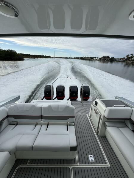 43' 2018 Formula 430 Super Sport Crossover