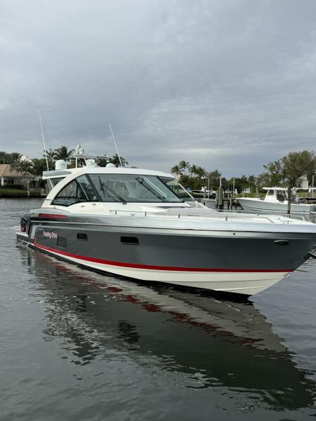 43' 2018 Formula 430 Super Sport Crossover