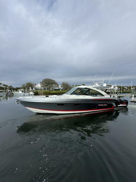 43' 2018 Formula 430 Super Sport Crossover