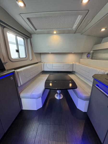 43' 2018 Formula 430 Super Sport Crossover