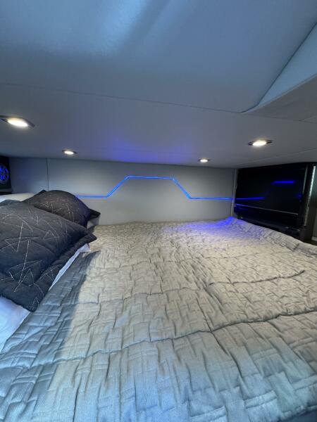 43' 2018 Formula 430 Super Sport Crossover