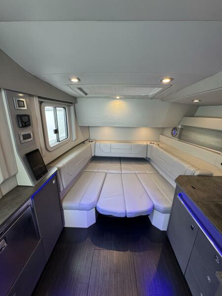 43' 2018 Formula 430 Super Sport Crossover