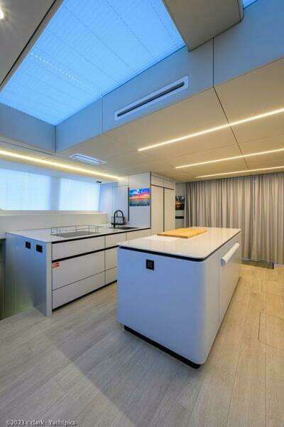 Sunreef 60 NERO- Galley