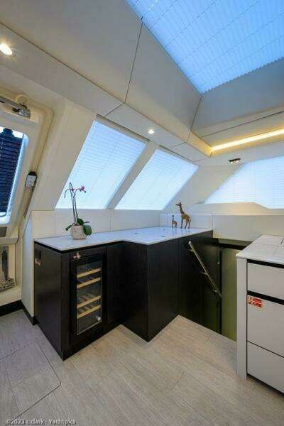 Sunreef 60 NERO- Galley
