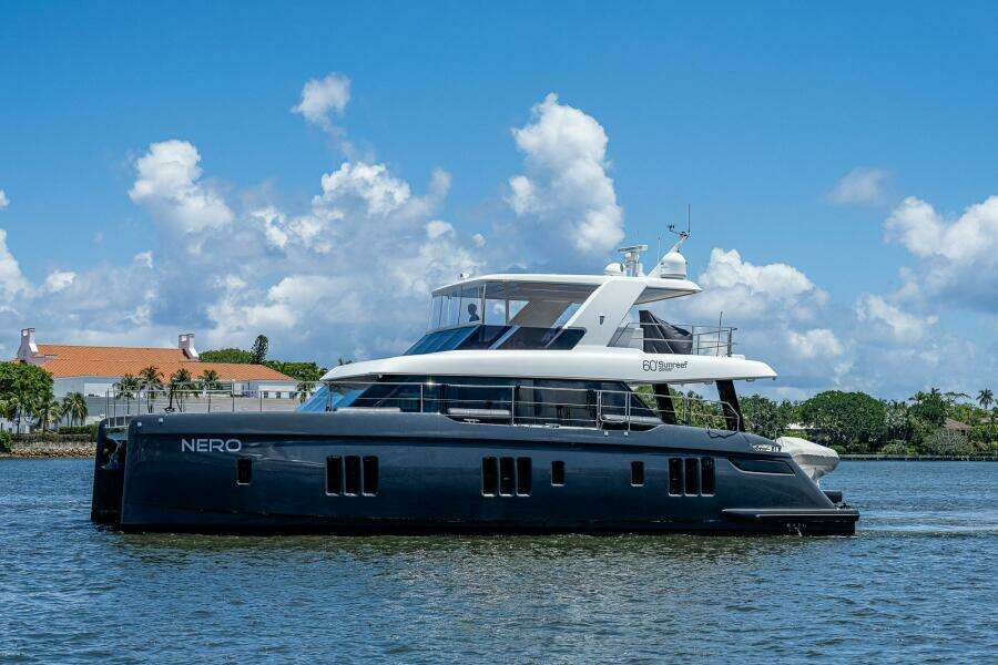 Sunreef 60 NERO- Profile