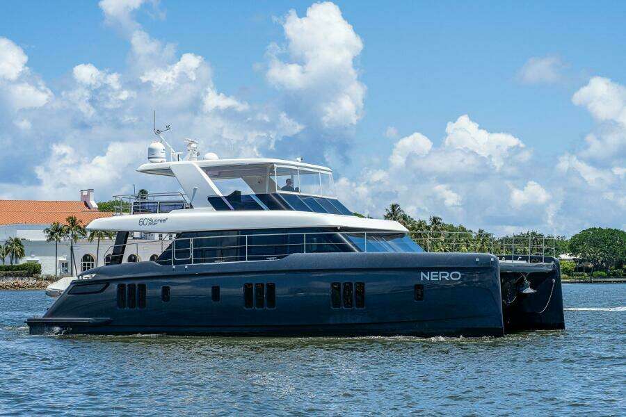 Sunreef 60 NERO- Profile