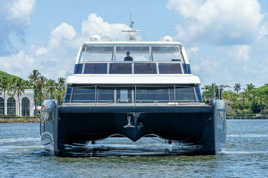 Sunreef 60 NERO- Profile