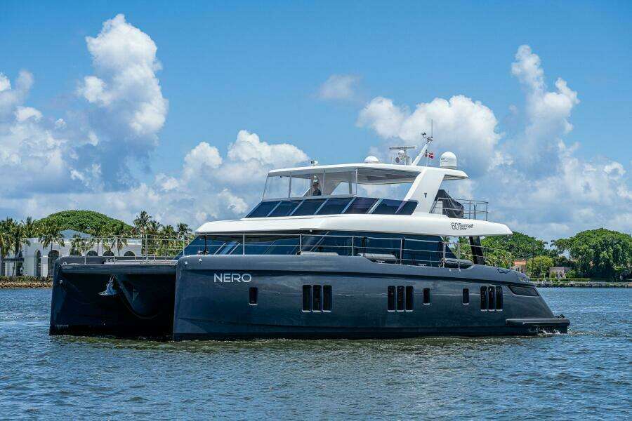 Sunreef 60 NERO- Profile