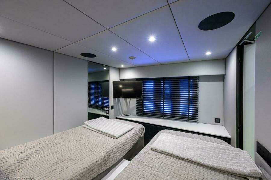Sunreef 60 NERO- Forward Starboard Guest Cabin
