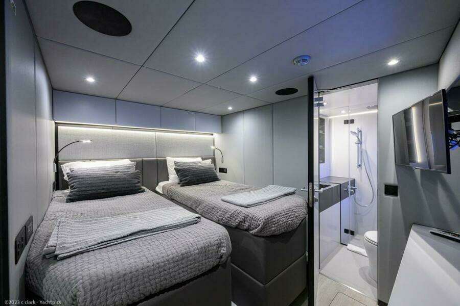Sunreef 60 NERO- Forward Starboard Guest Cabin