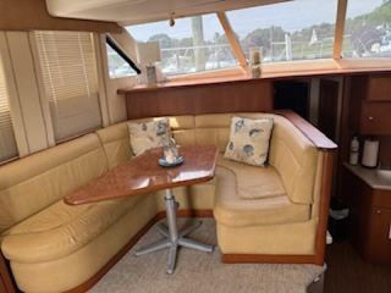 42' 2006 Silverton 42 Convertible