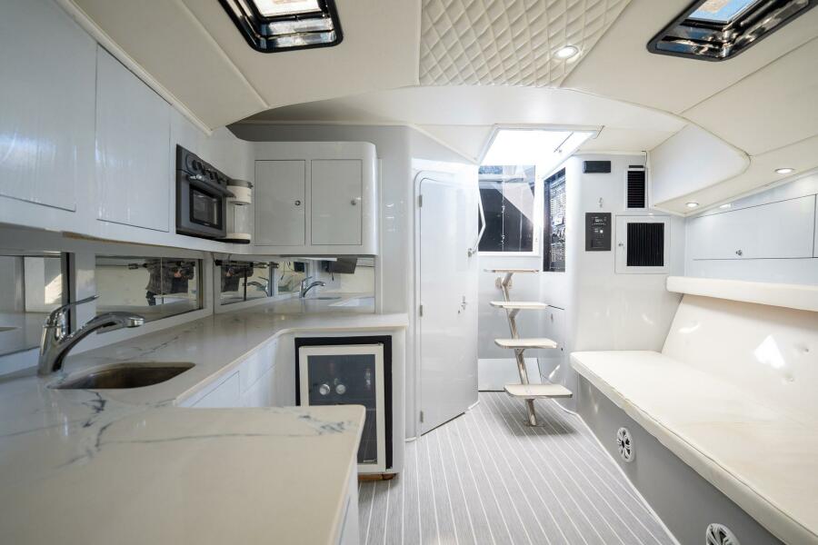 42' 1997 Strike Express