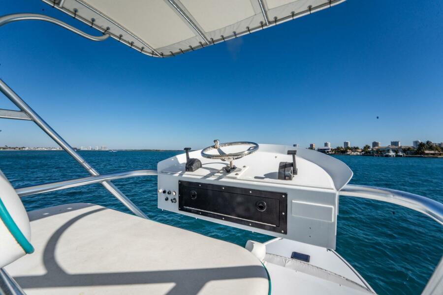 42' 1997 Strike Express