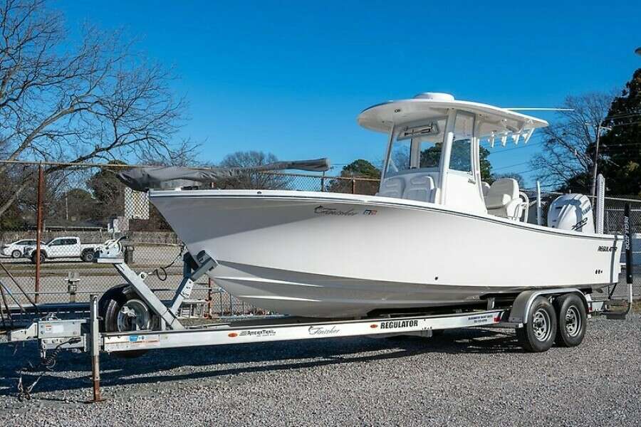 26ft Regulator Yacht For Sale