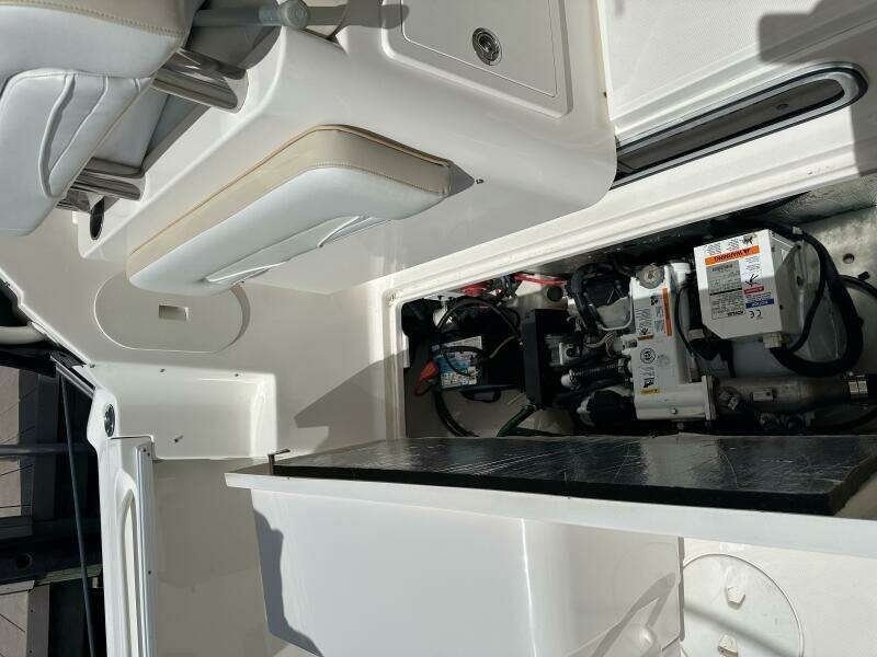 LAST ONE II 29ft Wellcraft Yacht For Sale