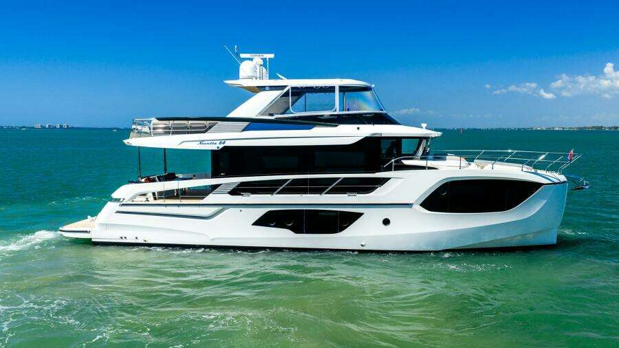 2022 Absolute 64 Navetta