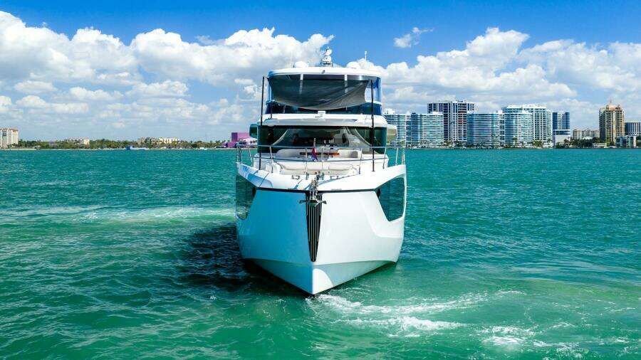 2022 Absolute 64 Navetta