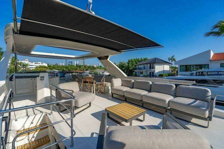 64ft Absolute Yacht For Sale