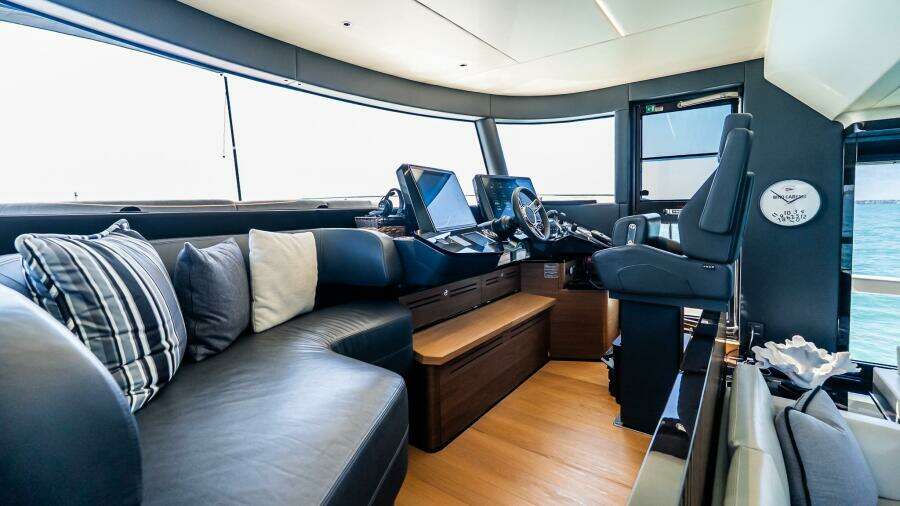 2022 Absolute 64 Navetta