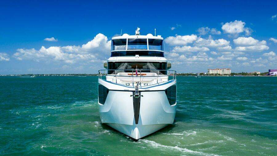 2022 Absolute 64 Navetta