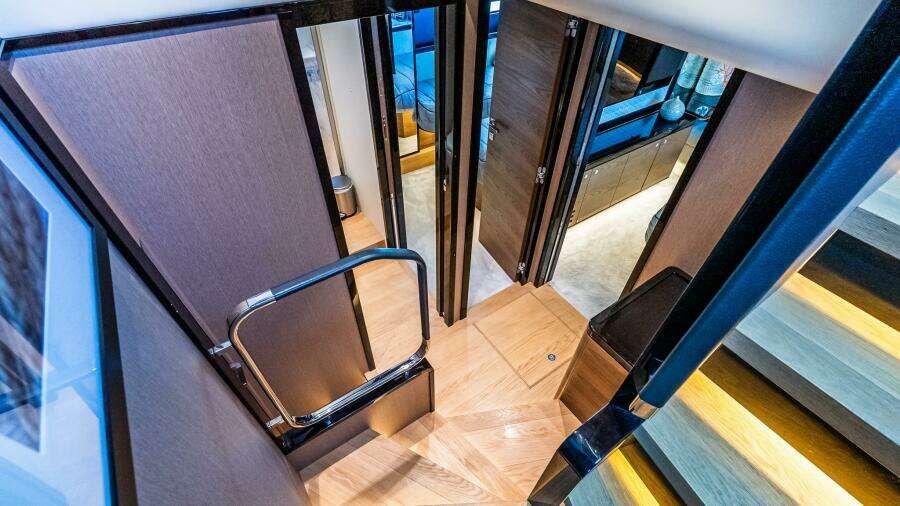 2022 Absolute 64 Navetta