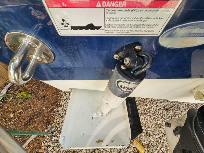 29' 2013 Sailfish 290 CC