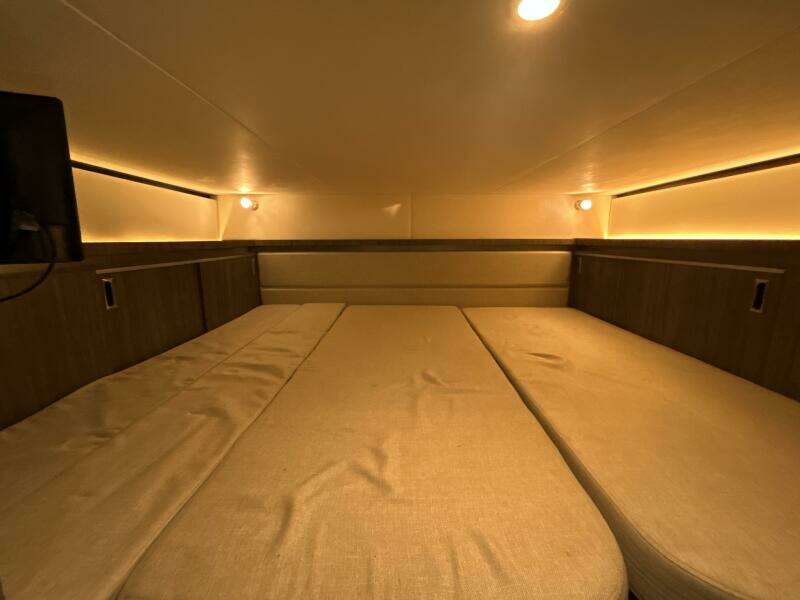 32ft Sea Ray Yacht For Sale