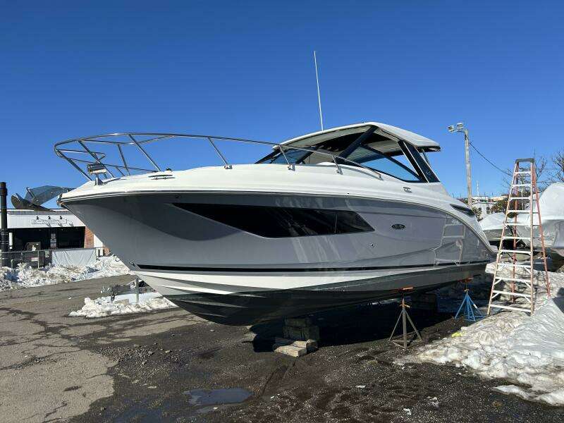 32ft Sea Ray Yacht For Sale