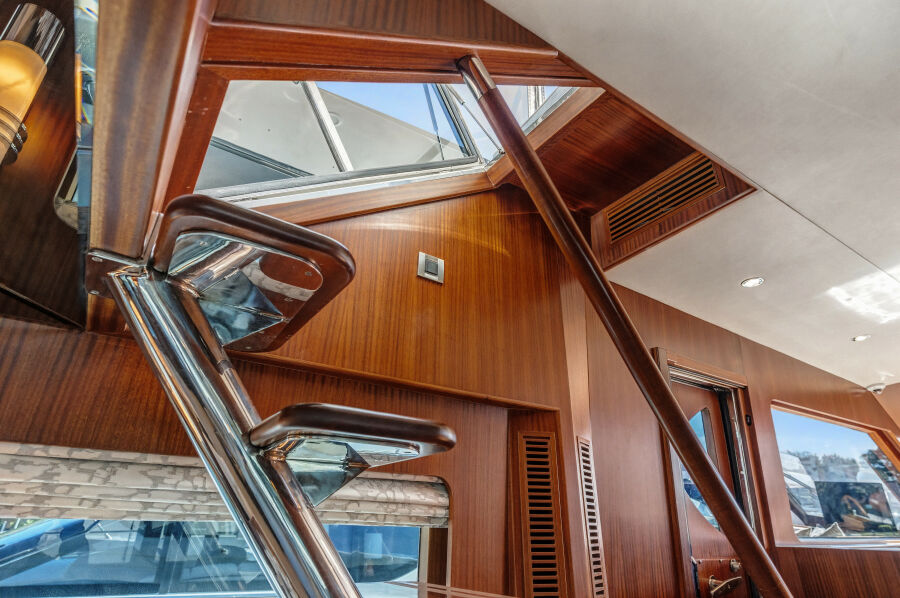 69' 2013 Ocean Alexander 65 PILOTHOUSE