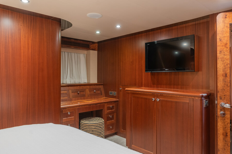 69' 2013 Ocean Alexander 65 PILOTHOUSE
