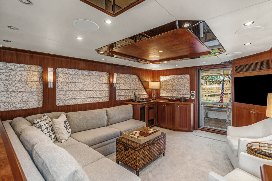 69' 2013 Ocean Alexander 65 PILOTHOUSE