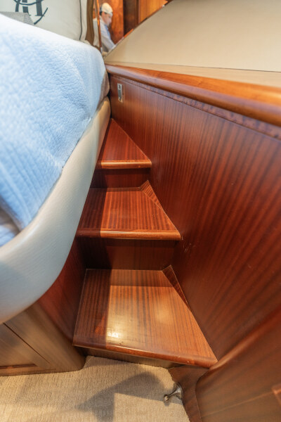 69' 2013 Ocean Alexander 65 PILOTHOUSE