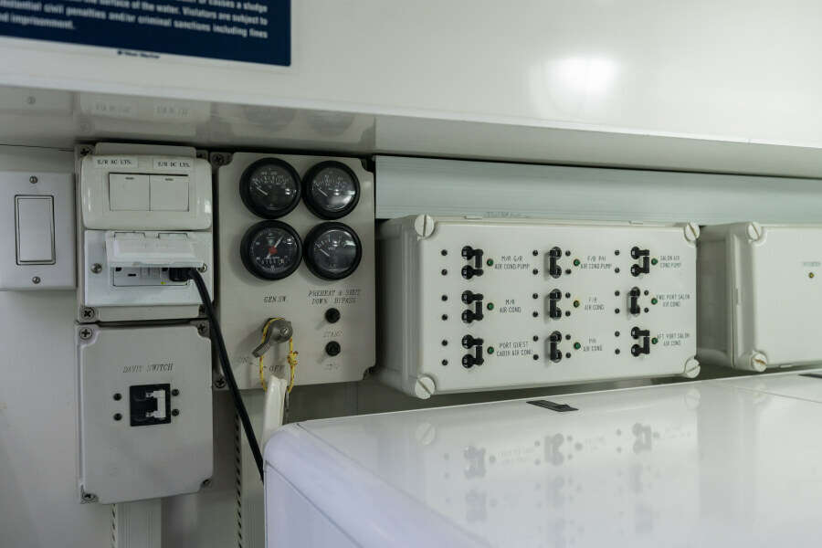 69ft Ocean Alexander Yacht For Sale