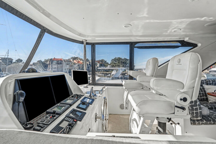 69' 2013 Ocean Alexander 65 PILOTHOUSE