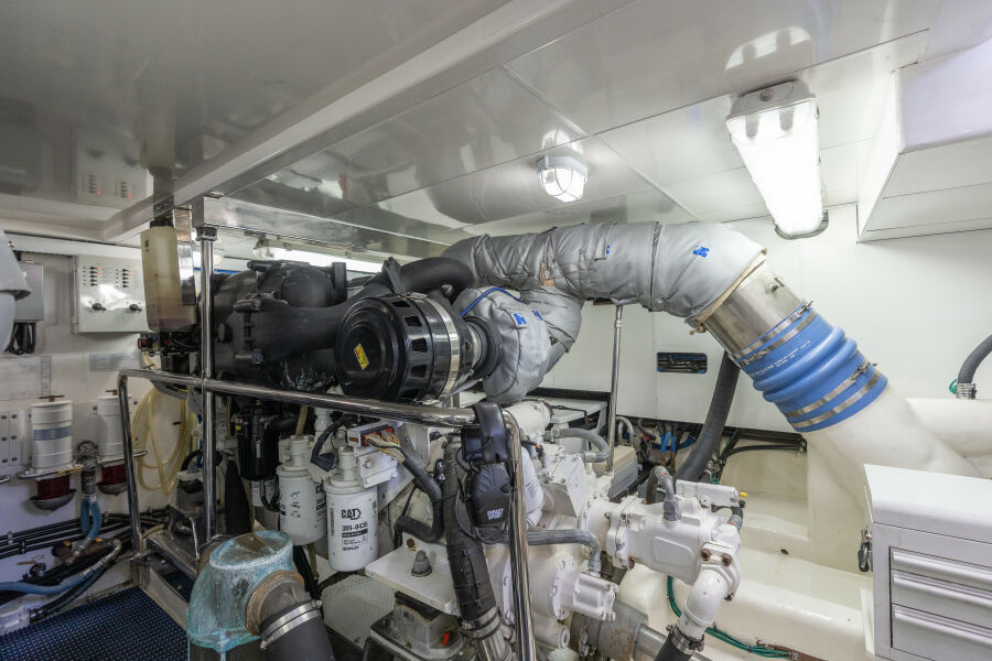 69' 2013 Ocean Alexander 65 PILOTHOUSE