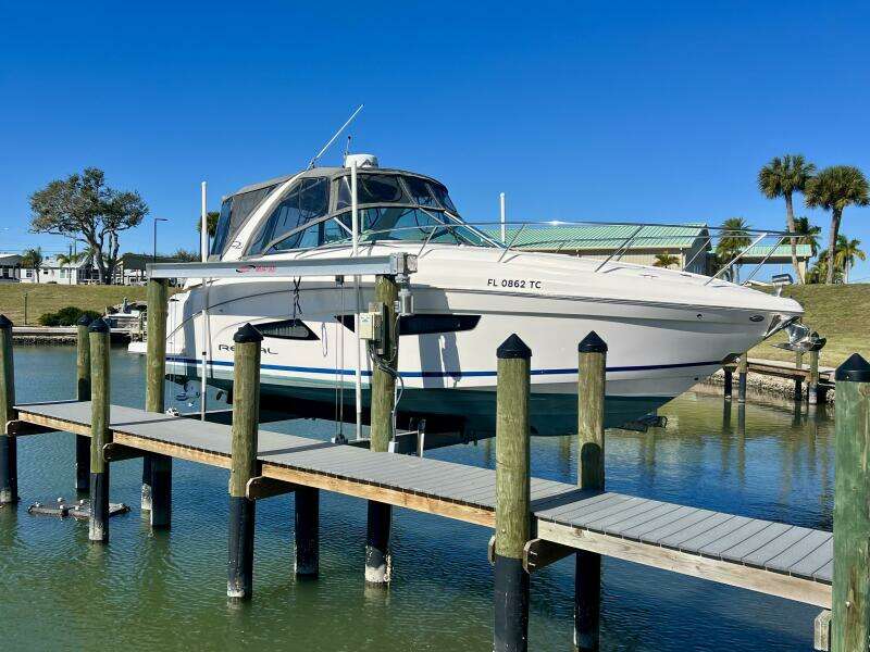 33ft Regal Yacht For Sale