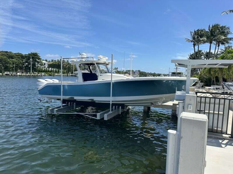 PERFECTION 37ft Edgewater Yacht For Sale