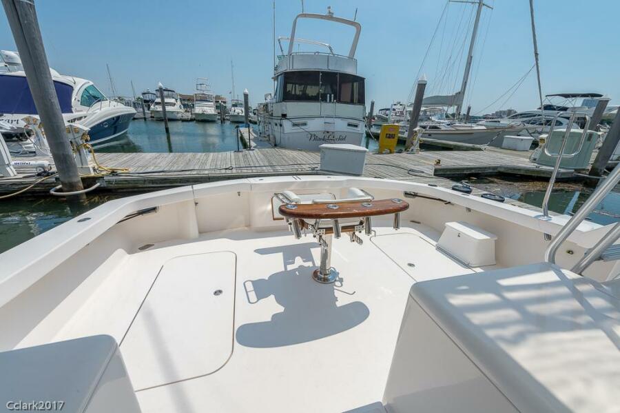 53' 2007 Post 53 Convertible