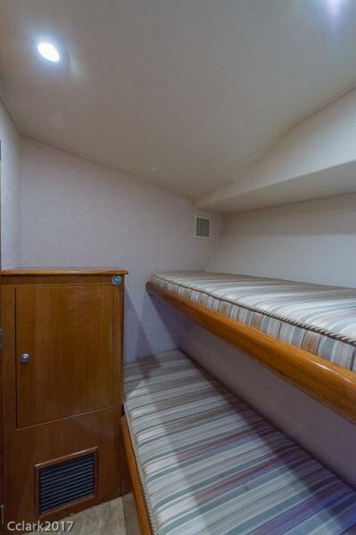 53' 2007 Post 53 Convertible