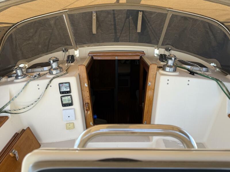 38' 1999 Island Packet 380