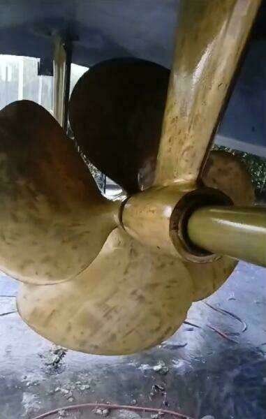 B HAPPY 96ft Hargrave Yacht For Sale