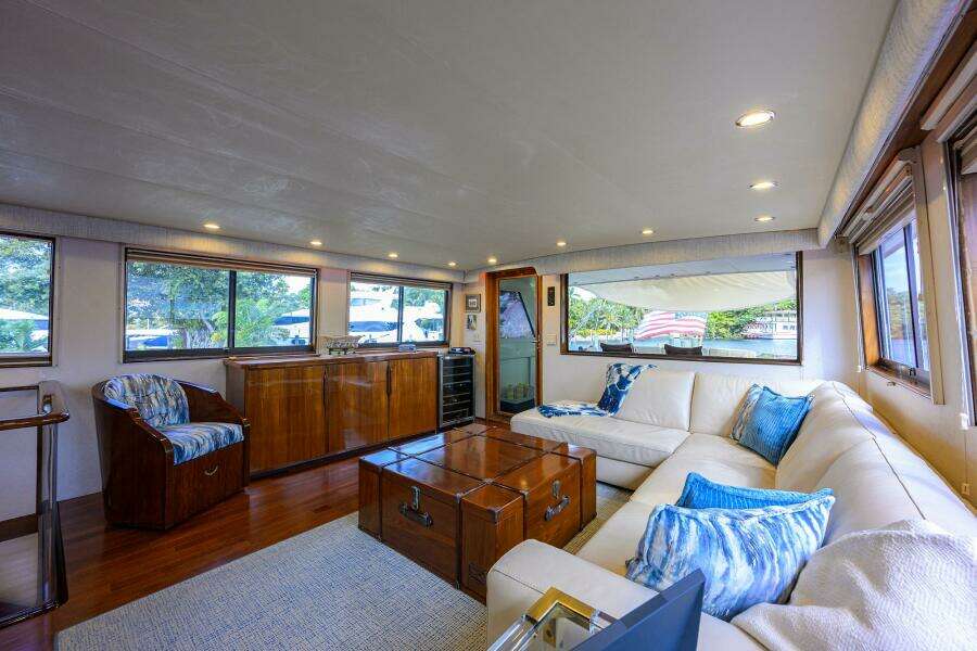FOREVER YOUNG 78ft Hatteras Yacht For Sale
