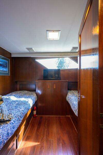 FOREVER YOUNG 78ft Hatteras Yacht For Sale
