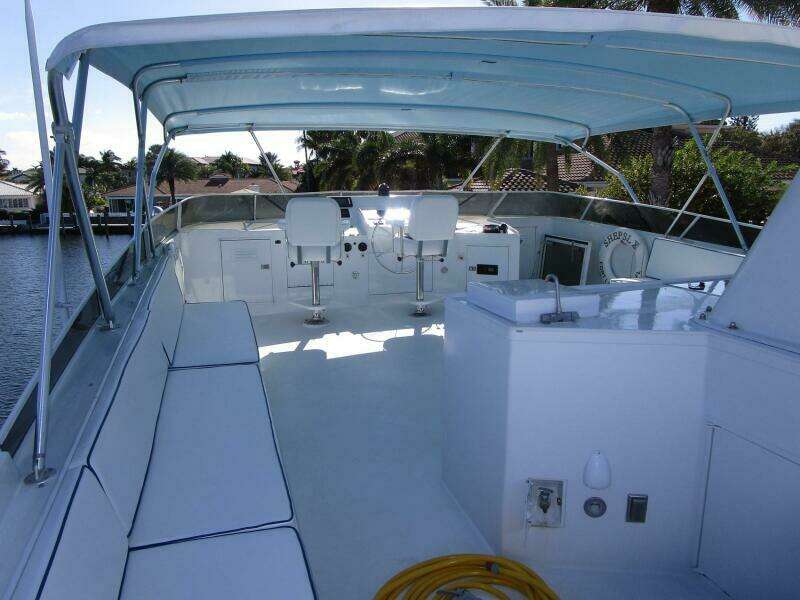 Flybridge Port Side 