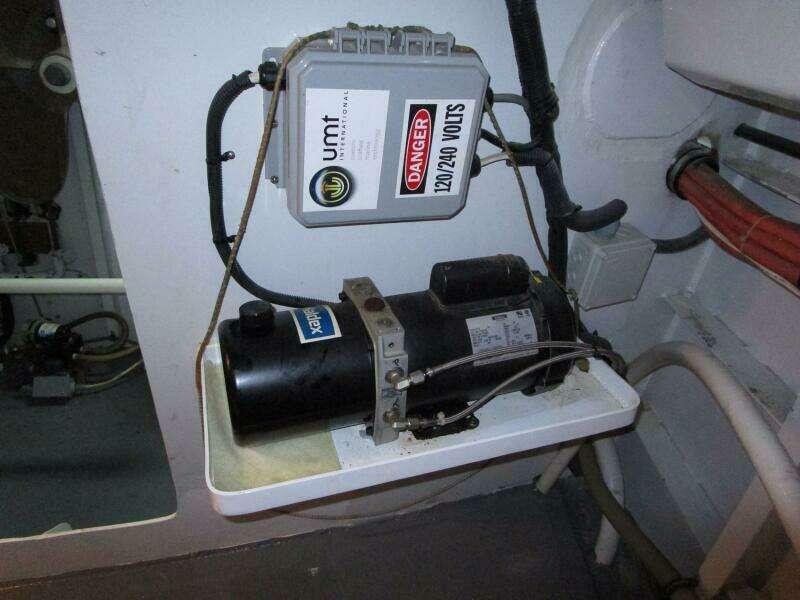 Davit Hydraulic System 