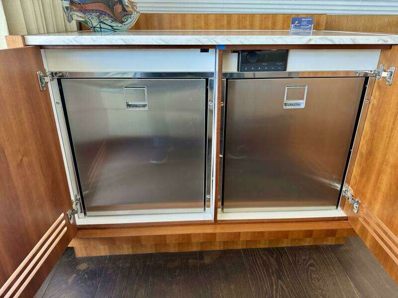 Dual Skylounge Refrigerators